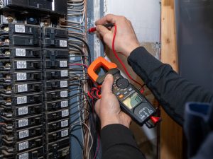 : Licensed electrician upgrading electrical panel in Sunnyvale home