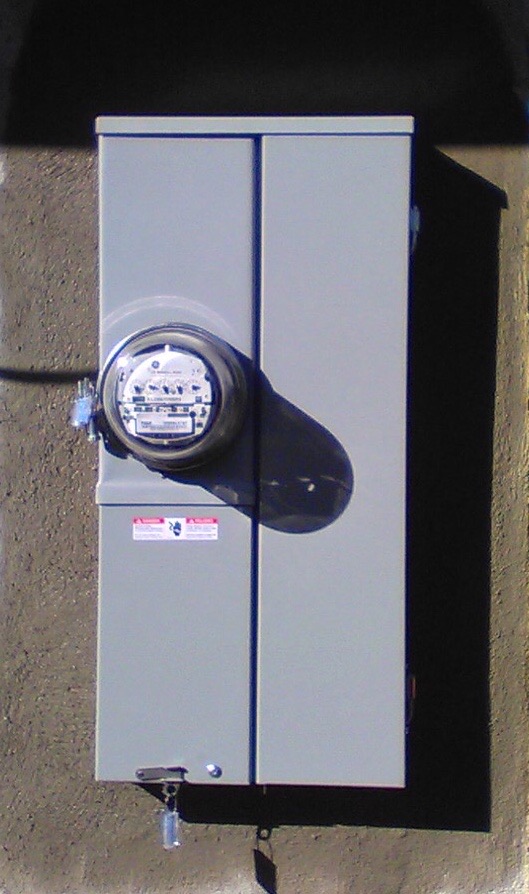200A electrical main panel upgrade completed by Dollens Electric Corp in San Jose CA 95130. Licensed electrician replacing outdated service panel with a modern, code-compliant 200 amp system.